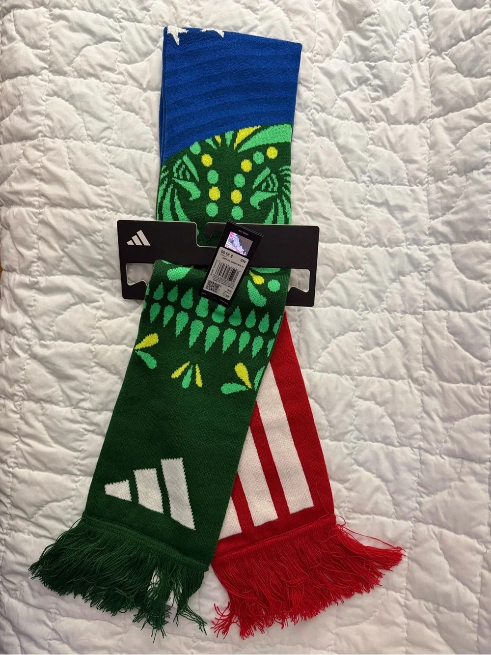 NWT Adidas FIFA World Cup - H Nations Scarf